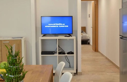 Roses Town Center Apartment | 1.2 NEW in center ROSES with WI-FI, AC and TV sat at 60 m MAR