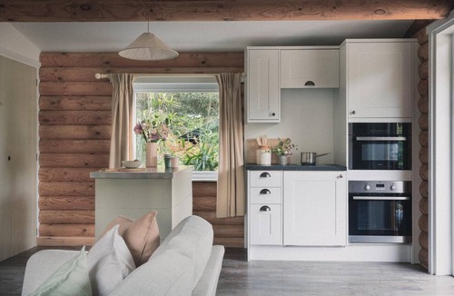 Cretingham Ski Chalet | 1 Bed in Cretingham (oc-a42622)