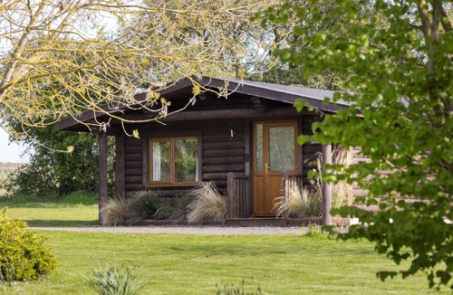 Cretingham Ski Chalet | 1 Bed in Cretingham (oc-h42626)