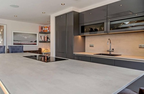 Eaglesham Cottage | 1 Bed in Glasgow (oc-83392)