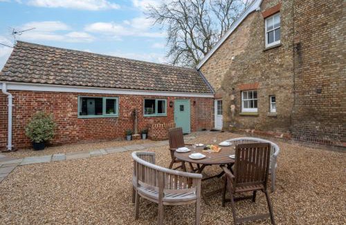 Sudbury House | 1 Bed in Great Waldingfield oc-ac1