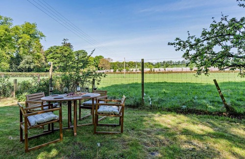Sudbury Apartment | 1 Bed in Hundon (oc-t30616)
