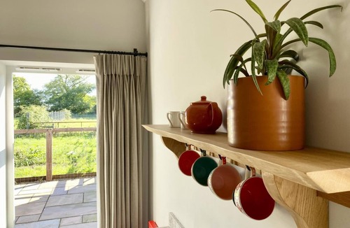 Diss Cottage | 1 Bed in Market Weston (oc-t27890)
