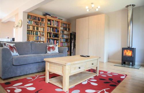 Saxmundham House | 1 Bed in Sibton oc-sfbor
