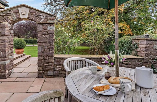 Llanvair Kilgeddin House | 1 Bed in Usk- (oc-bn197)