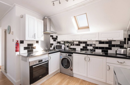 Lossiemouth Cottage | 1 bedroom accommodation in Duffus, near Elgin