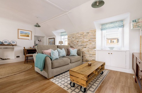 Lossiemouth Cottage | 1 bedroom accommodation in Duffus, near Elgin