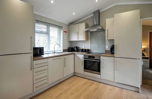 Raywell Ski Chalet | 1 bedroom accommodation in Raywell, Beverley