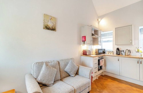 Cottingham Cottage | 1 bedroom accommodation in Low Hunsley, Cottingham