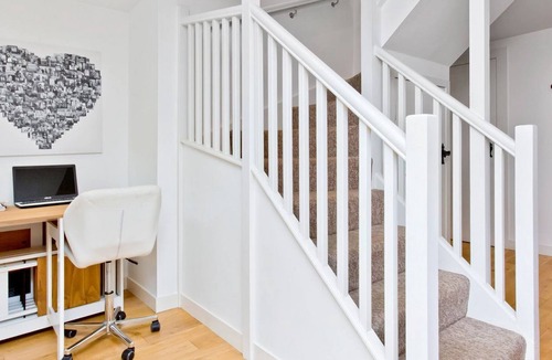 Cramond Bridge Cottage | 1 bedroom accommodation in Edinburgh