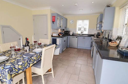 Long Melford Cottage | 1 Coconut Cottage, Long Melford