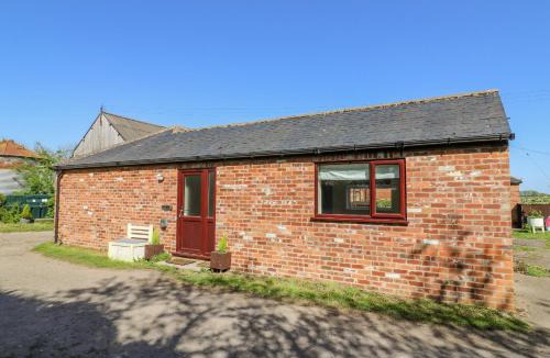 Ryther House | 1 Pines Farm Cottages