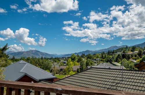 Hanmer Springs House | 10 Forest View Close
