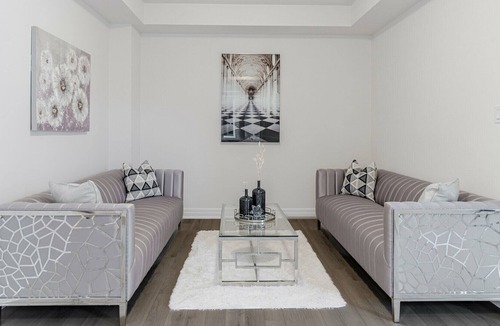 Niagara Falls Villa | 10 min Drive From Niagara Falls -luxury 4BR Villa