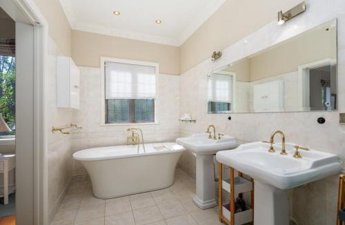Hanmer Springs House | 133 Rippingale Road - Peaceful Retreat - Spa Pool & Stunning Gardens!