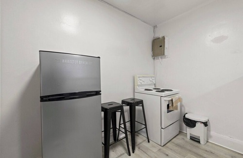 Bridgeview Apartment | 1342 - 13 Quiet One Bedroom Apartment within Walking Distance of the University