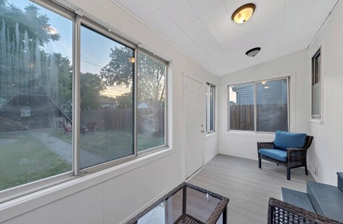 East Windsor Apartment | 1655 Ford · MINT 3Bedroom Home Perfect for long stay!