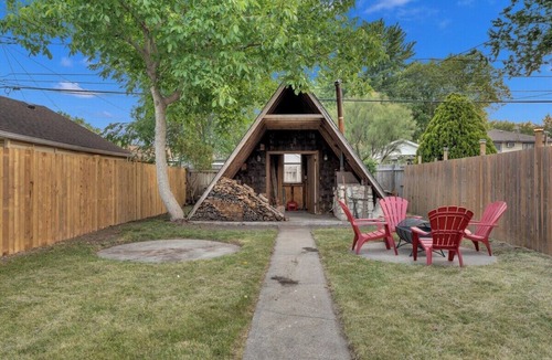 East Windsor Apartment | 1655 Ford · MINT 3Bedroom Home Perfect for long stay!