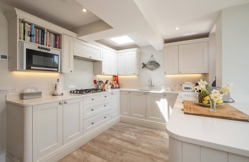 Aldeburgh Cottage | 17 Park Lane - sleeps 7 guests in 4 bedrooms