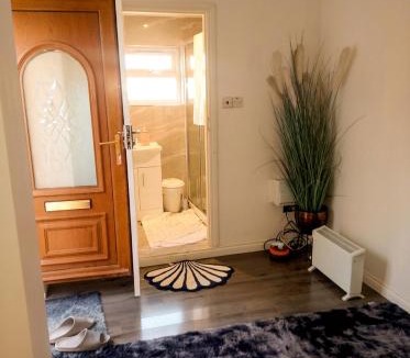 Tilbury House | 17 southview Avenue, Tilbury, RM18 7SA