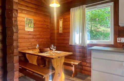 Rashfield House | 18 Lamont Lodges