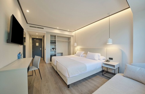 Concepcion Hotel | 1881 Madrid Ventas Hotel