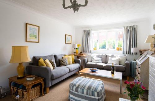 Thorpeness House | 2 Admirals Walk by Aldeburgh Coastal Cottages