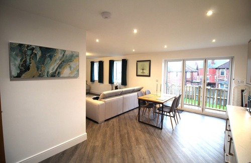 Ridgeway House | 2 Bed Bungalow - Large Enclosed Garden - New Build