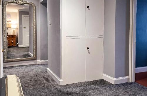 Rothesay Apartment | 2 Bed Flat - Sleeps 4 - Pets - Parking - Wifi