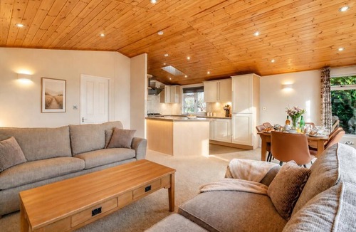Diss Ski Chalet | 2 Bed in Athelington (oc-h35075)