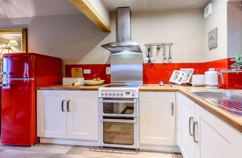 Bedford Cottage | 2 Bed in Bedford (oc-79558)