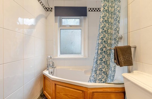 Briston House | 2 Bed in Briston (oc-s30561)