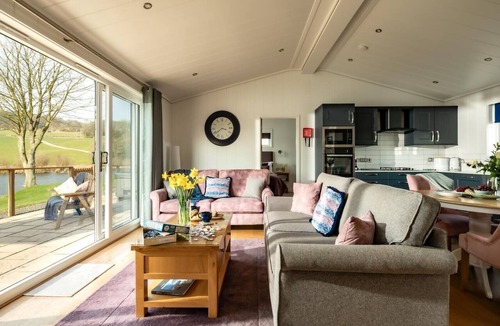 Sandyhills Ski Chalet | 2 Bed in Castle Douglas (oc-77837)