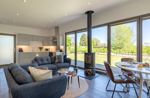 Colchester Ski Chalet | 2 Bed in Colchester (oc-82399)
