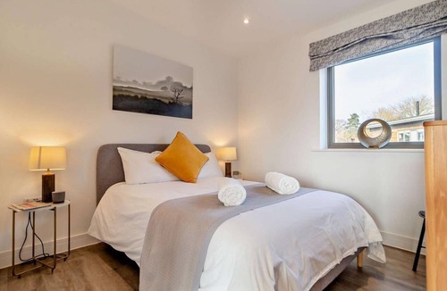East Bergholt Ski Chalet | 2 Bed in Colchester (oc-95941)