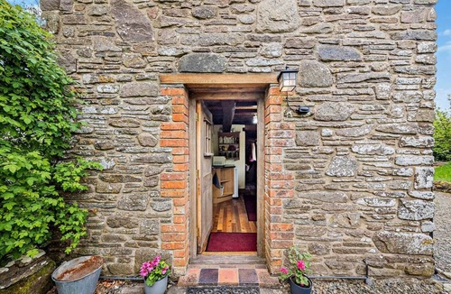 Newcastle-on-Clun Cottage | 2 Bed in Craven Arms (oc-95107)