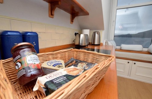 Kilcreggan Apartment | 2 Bed in Helensburgh (oc-87473)