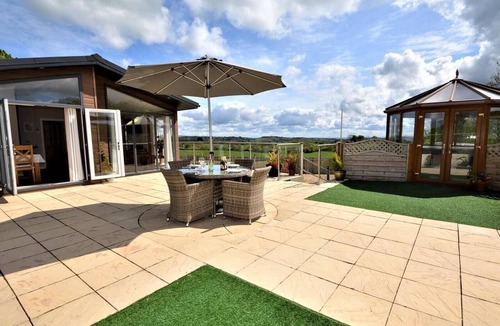 Kilmacolm Ski Chalet | 2 Bed in Kilmacolm (oc-55854)