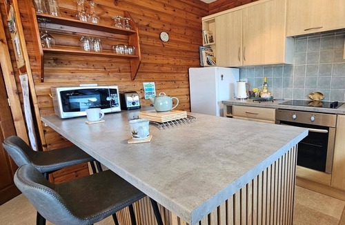 Inverkirkaig Ski Chalet | 2 Bed in Lairg (oc-su306)