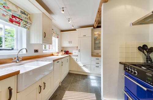 Lavenham Cottage | 2 Bed in Lavenham (oc-24ss)