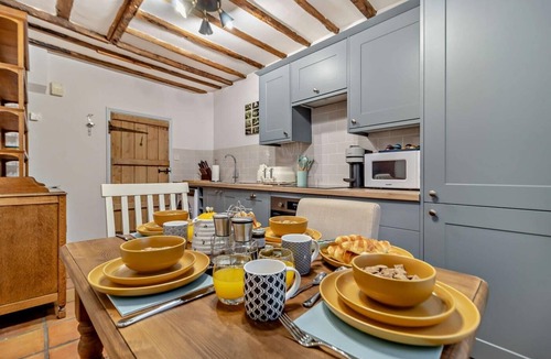 Lavenham Cottage | 2 Bed in Lavenham (oc-t30056)