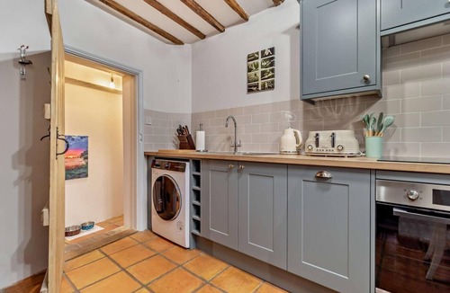 Lavenham Cottage | 2 Bed in Lavenham (oc-t30056)
