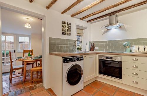 Lavenham House | 2 Bed in Lavenham oc-s30055