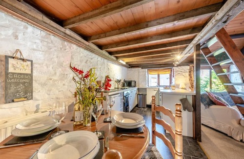Pentrefelin Cottage | 2 Bed in Llandeilo (oc-waw313)