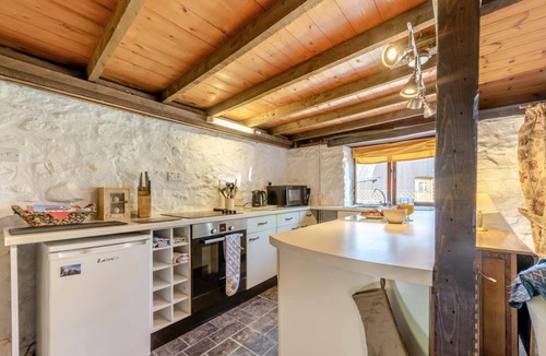 Pentrefelin Cottage | 2 Bed in Llandeilo (oc-waw313)