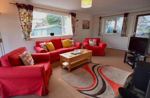 Tayvallich House | 2 Bed in Lochgilphead oc-ag692