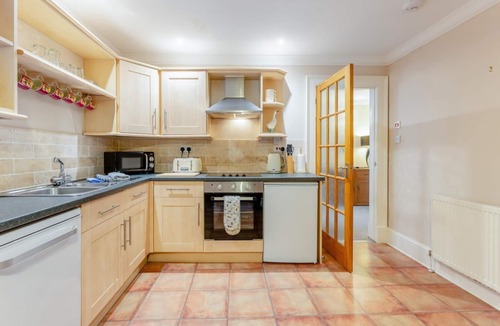 Perth Cottage | 2 Bed in Methven (oc-c32362)