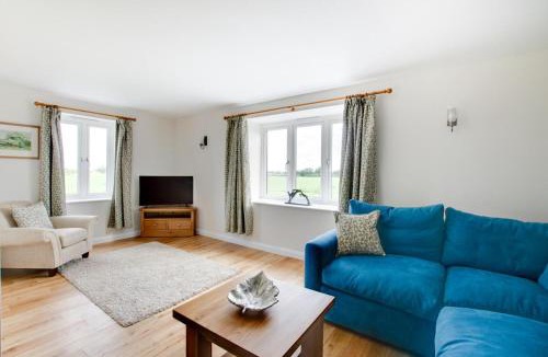 Sudbury House | 2 Bed in Newton oc-ffba