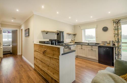 Cronberry Cabin | 2 Bed in Ochiltree oc-w37517