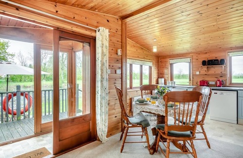 Martlesham Heath Ski Chalet | 2 Bed in Otley (oc-slm)